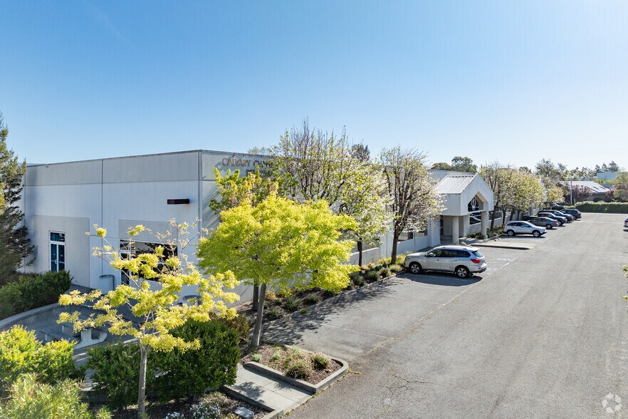 More Photos Of 1955-1995 S McDowell Boulevard Ext, Petaluma Warehouse For Sale