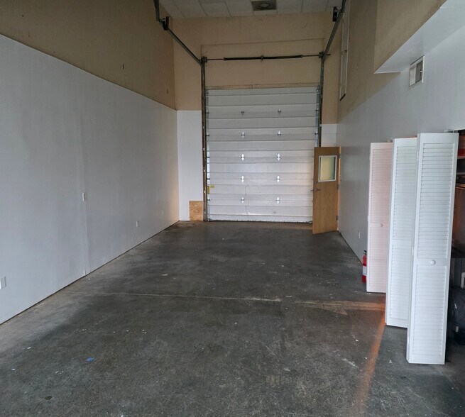 More Photos Of 4806 Benson Ave, Arbutus Office For Lease