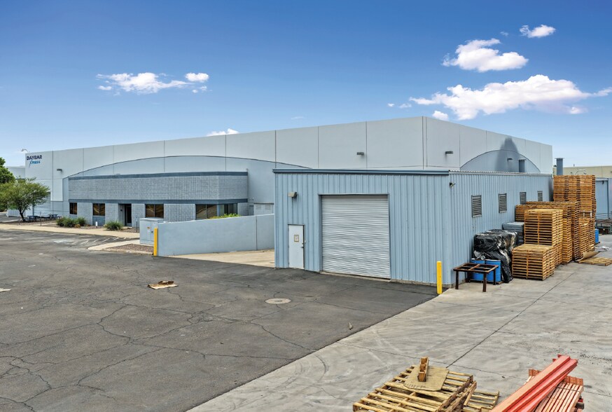 More Photos Of 602 S 65th Ave, Phoenix Warehouse For Lease