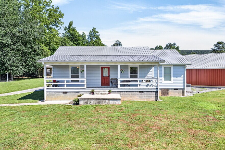 More Photos Of 105 Foothills Rd, Pikeville Multifamily For Sale