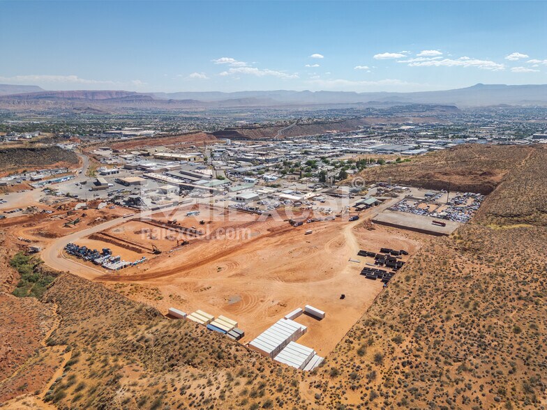 More Photos Of 770 1080 E, Saint George Distribution For Lease