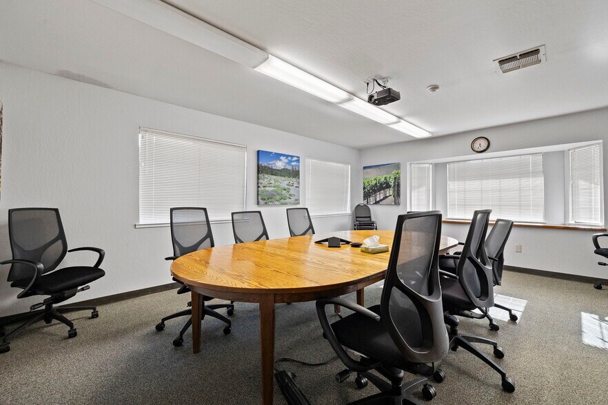 More Photos Of 21663 Brian Ln, Sonora Office Residential For Lease