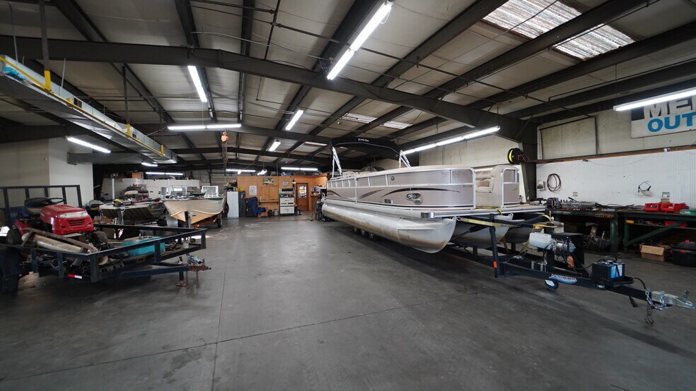 More Photos Of 477 Lytton St, Troutman Manufacturing For Sale