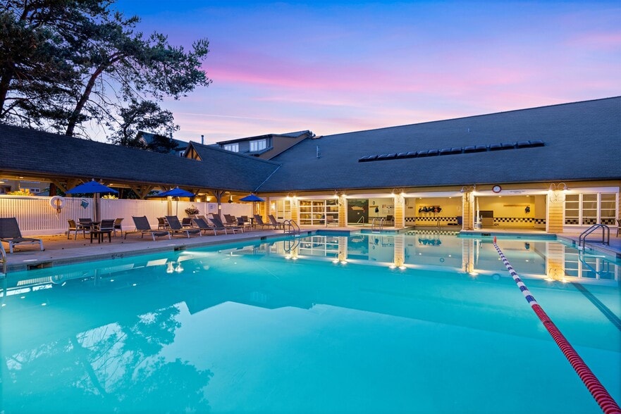More Photos Of 9565 Semiahmoo Pky, Blaine Hotel For Sale