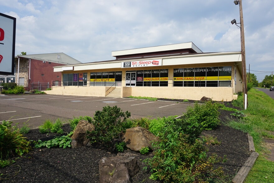 Primary Photo Of 1701-1707 Bethlehem Pike, Hatfield Freestanding For Lease