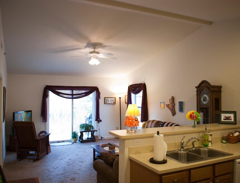 More Photos Of 301 Parent Dr, Ossian Apartments For Sale