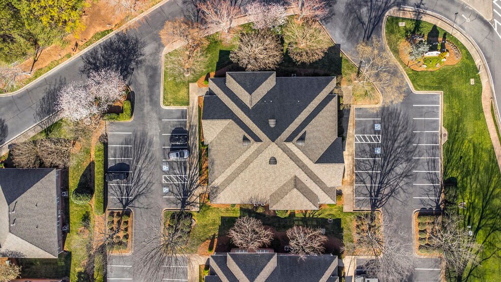 More Photos Of 2700-2706 Abbey Ct, Alpharetta Office For Lease