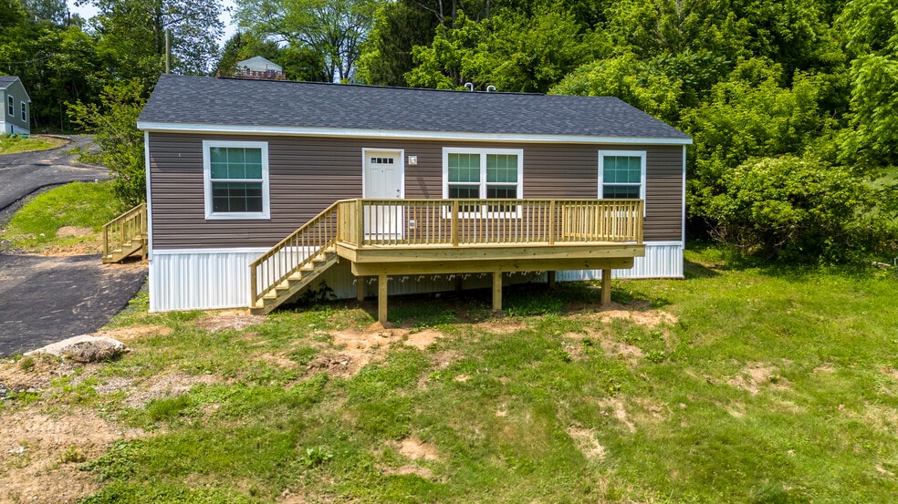 More Photos Of 465 Royal Manor Rd, Easton Manufactured Housing Mobile Home Park For Sale