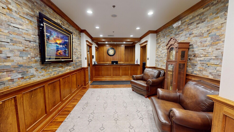 More Photos Of 40W320 Lafox Rd, St Charles Loft Creative Space For Sale