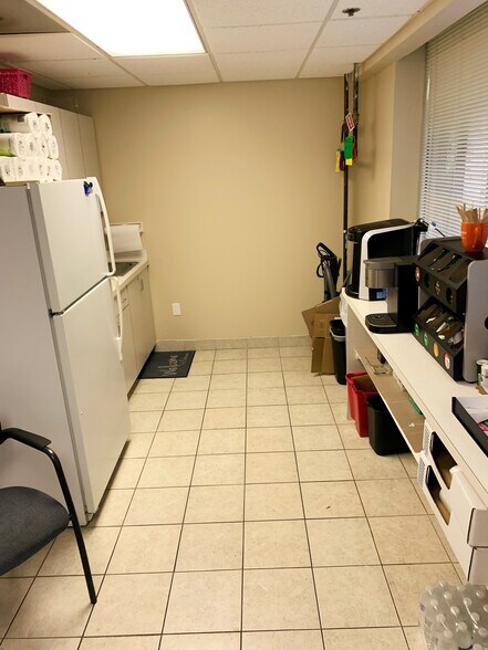 More Photos Of 5341 Limestone Rd, Wilmington Office For Lease