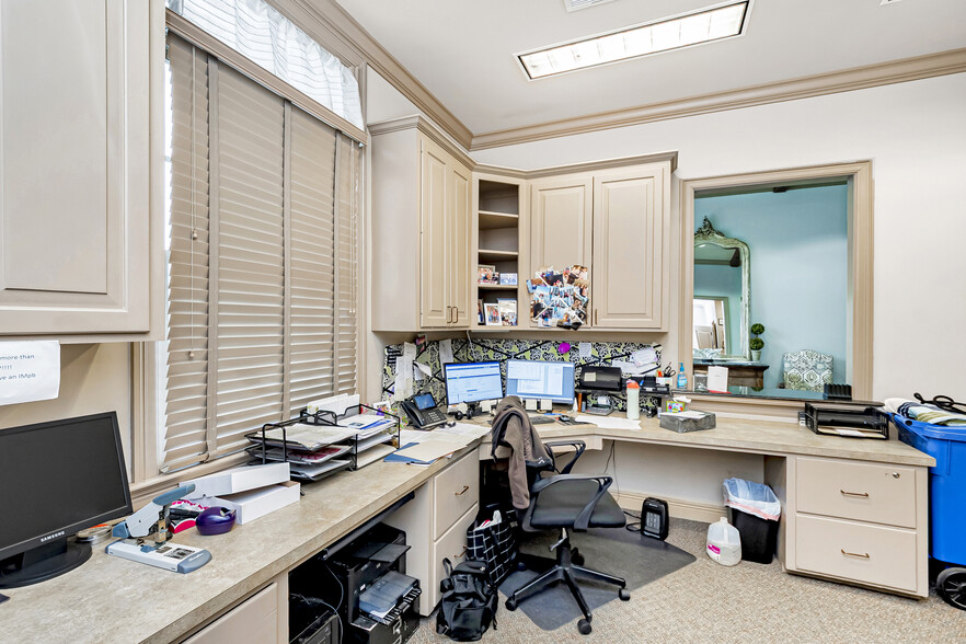 More Photos Of 5139 Bluebonnet Blvd, Baton Rouge Office For Lease