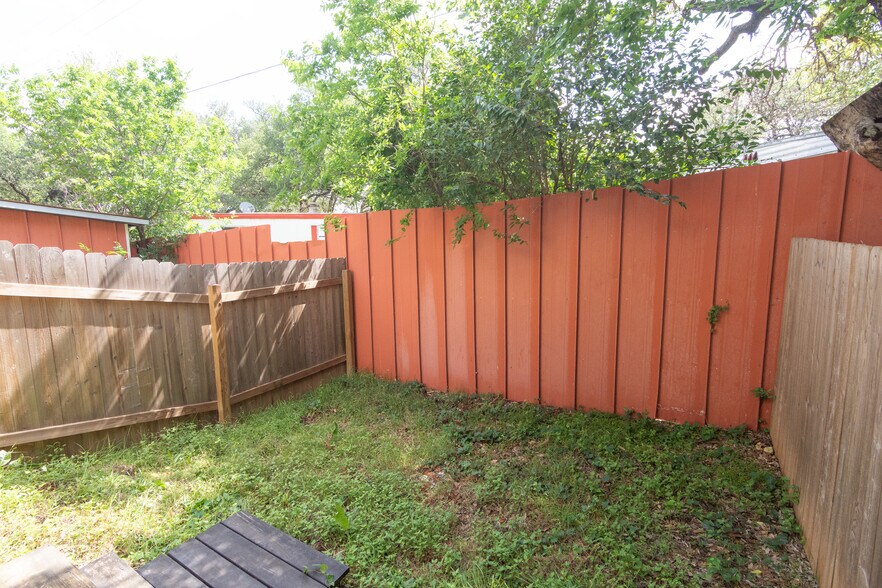 More Photos Of 114 Scofield Ave, Johnson City Apartments For Sale
