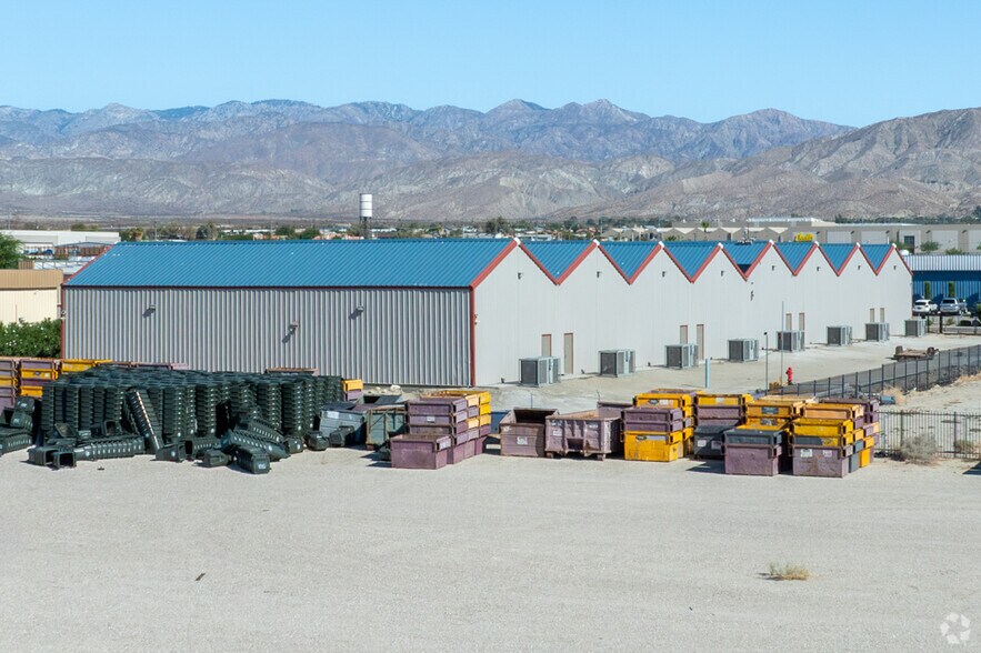 Primary Photo Of 65253 San Jacinto Ln, Desert Hot Springs Warehouse For Lease