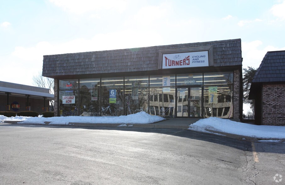 More Photos Of 8909 Santa Fe Dr, Overland Park Freestanding For Lease