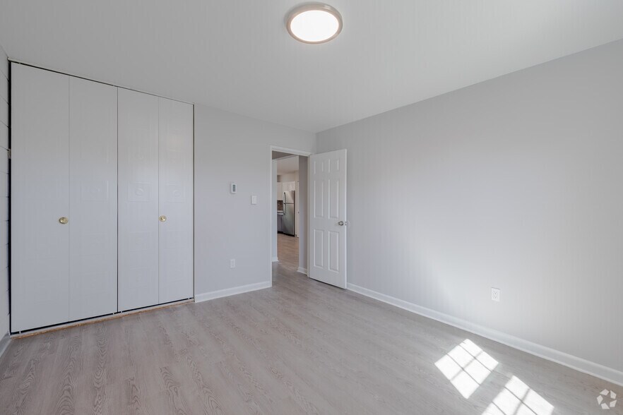 More Photos Of 134 College Hwy, Southampton Apartments For Sale