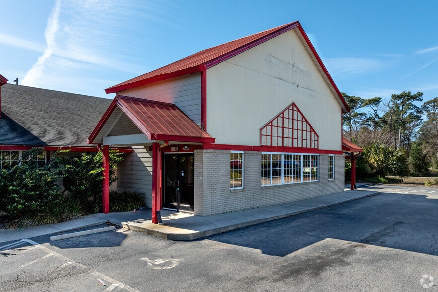 More Photos Of 10600 Kings Rd, Myrtle Beach Restaurant For Lease