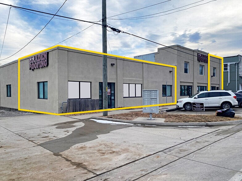More Photos Of 1119-1123 Merriam Ln, Kansas City Office For Sale