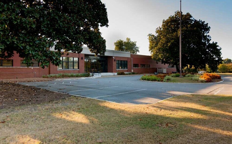 More Photos Of 3700 Victory Dr, Columbus Food Processing For Lease