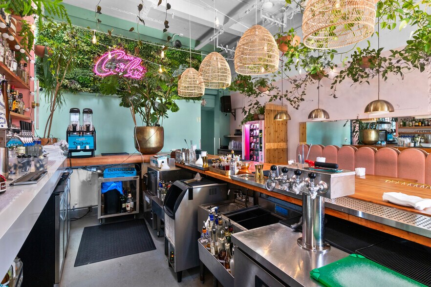 More Photos Of 2703 NE Alberta St, Portland Restaurant For Sale