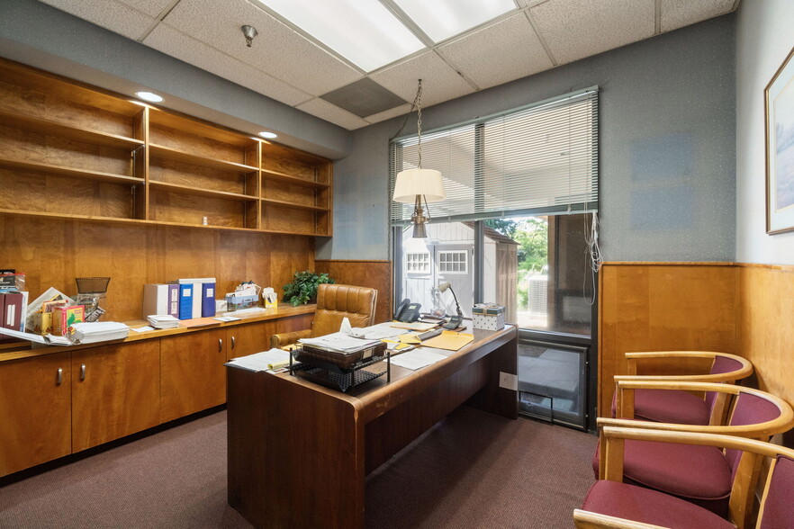 More Photos Of 3520 E Shields Ave, Fresno Medical For Sale