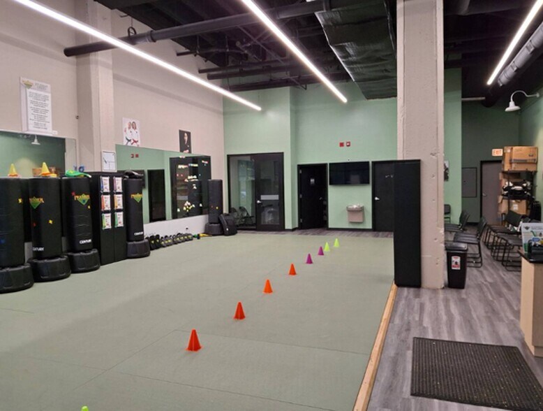 More Photos Of , Chicago Unknown For Sale