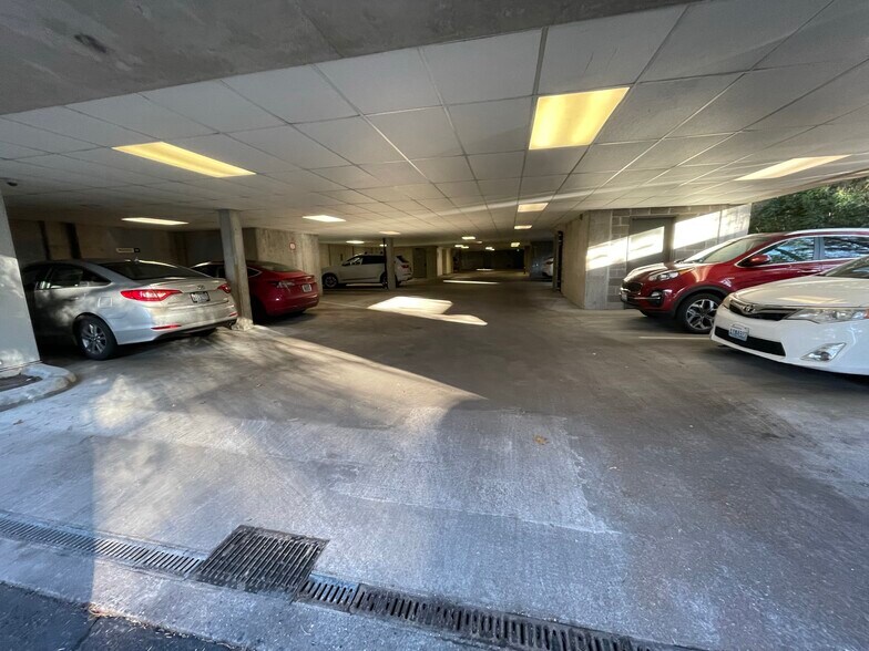 More Photos Of 15419 NE 20th St, Bellevue Medical For Sale