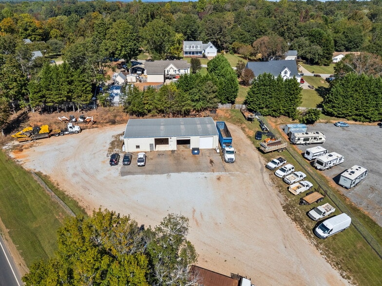 More Photos Of 3808 N Highway 14, Greer Service For Sale