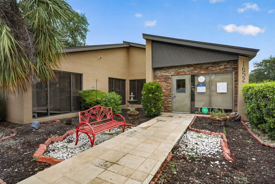 Primary Photo Of 1652 Pat Booker Rd, Universal City Medical For Sale