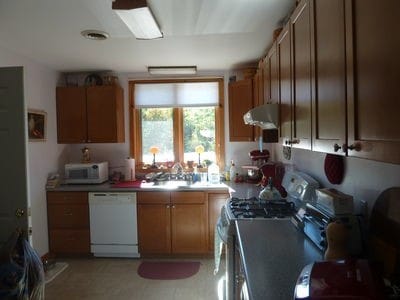 More Photos Of 10 Watson Rd, Barnstead General Retail For Sale