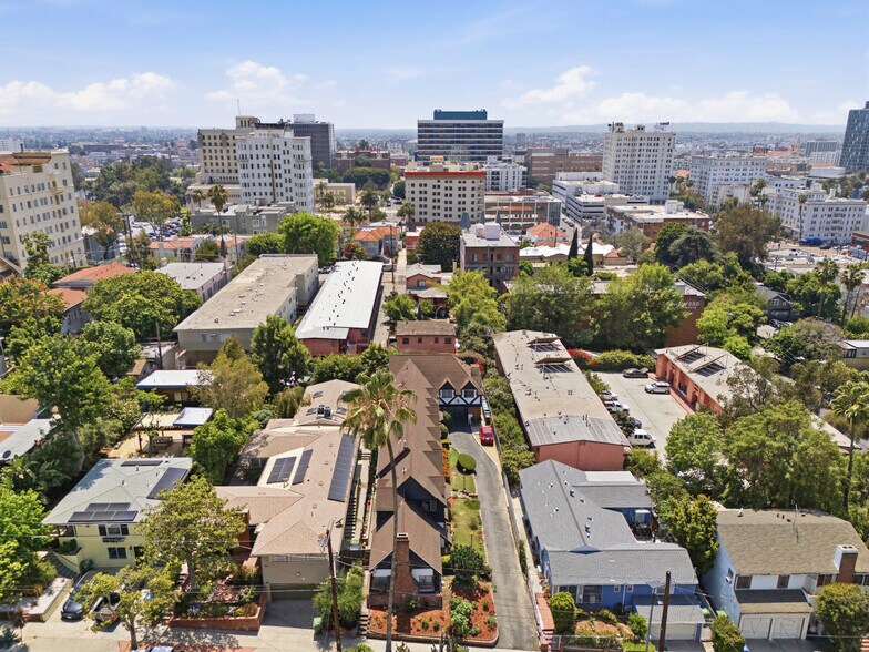 More Photos Of 2556-2664 1/2 W 5th St, Los Angeles Apartments For Sale