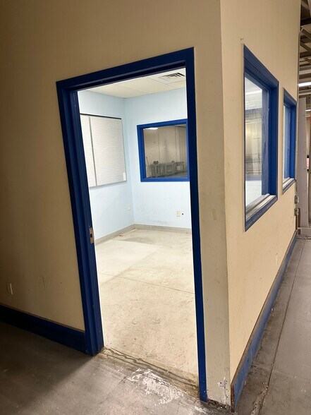 More Photos Of 1980 S West Blvd, Vineland Manufacturing For Lease