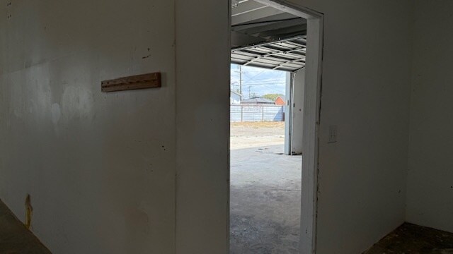 More Photos Of 2915-2919 Southwest Dr, Los Angeles Warehouse For Sale