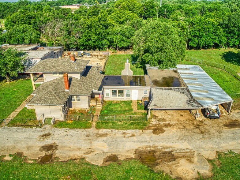 More Photos Of 3903 NE 23rd St, Oklahoma City Industrial For Sale