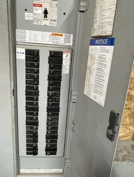 More Photos Of 523 Business Parkway rd, Falls City Manufacturing For Sale