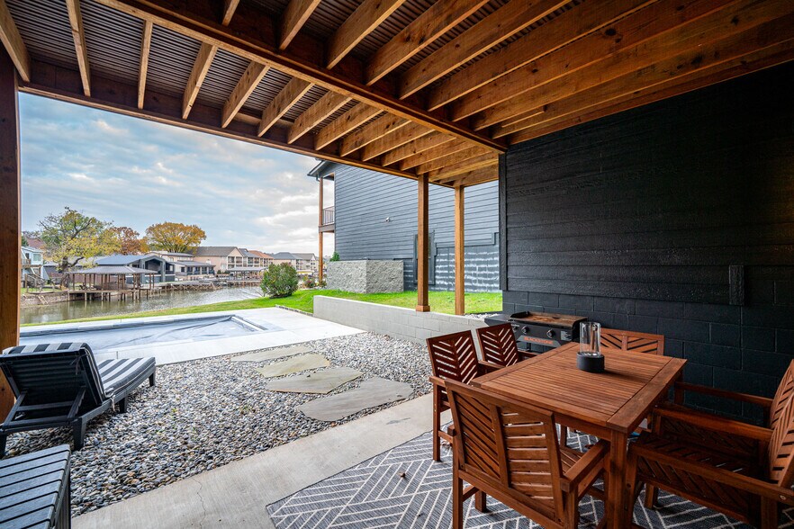 More Photos Of 215 Wayward Winds Rd, Hot Springs National Park Apartments For Sale