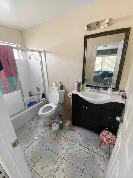 More Photos Of 8118 Alameda St, Downey Apartments For Sale