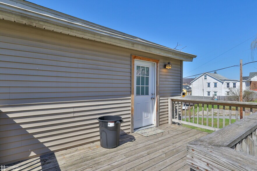 More Photos Of 302 W Abbott St, Lansford Multifamily For Sale