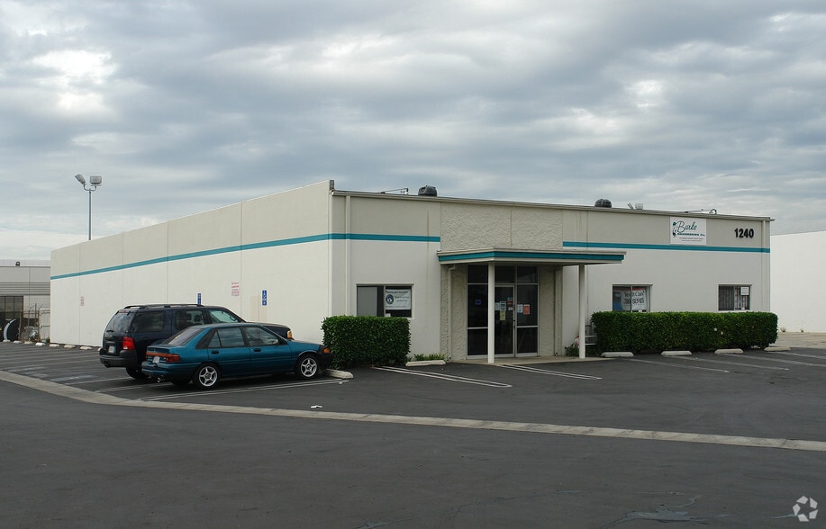 More Photos Of 1240 S Wright St, Santa Ana Manufacturing For Lease