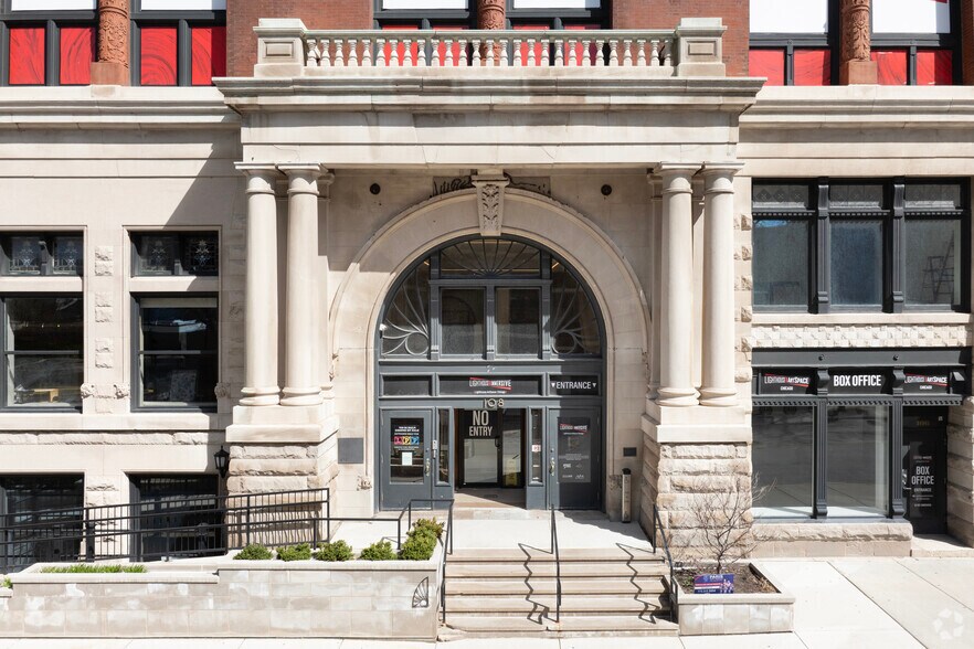 More Photos Of 108 W Germania Pl, Chicago Office For Lease