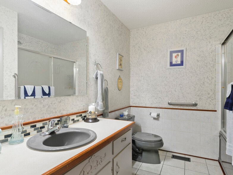 More Photos Of 371 Riverview Dr, Waynesville Manufactured Housing Mobile Home Park For Sale