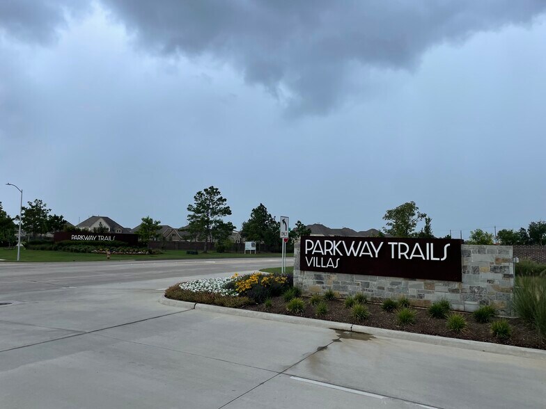 More Photos Of 7407 Hinsdale Dr, Pasadena Apartments For Sale