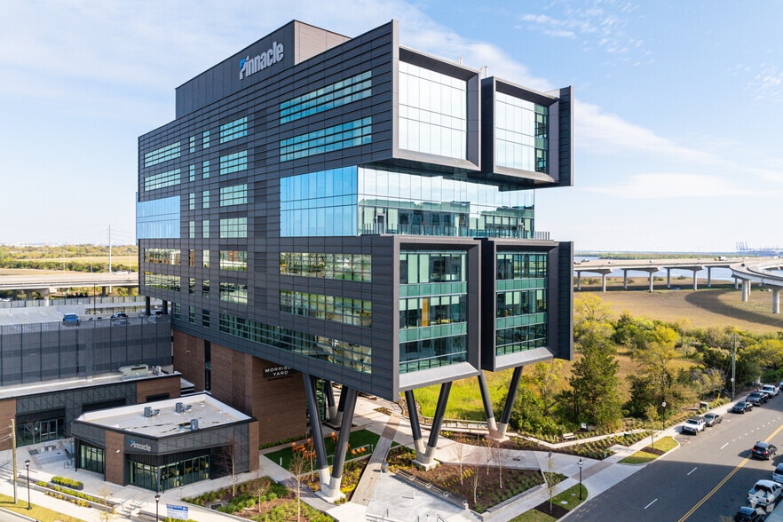 More Photos Of 850 Morrison Dr, Charleston Office For Lease