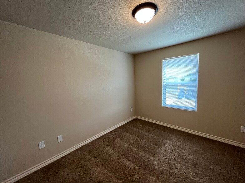 More Photos Of 6414 Luglio Ln, San Antonio Apartments For Sale