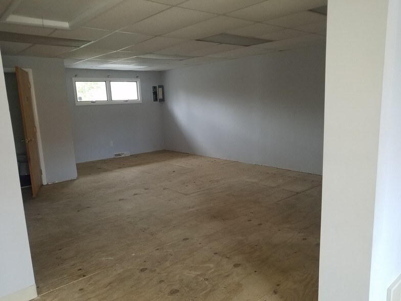 More Photos Of 1-21 Carroll Ave, Pennsville Coworking Space