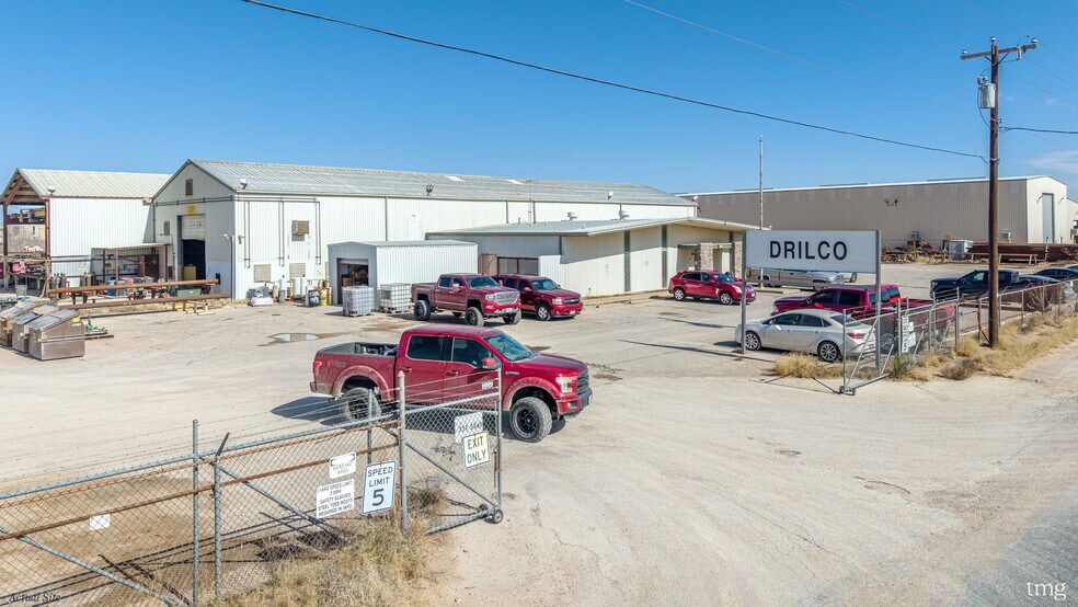 More Photos Of 2120 Maurice Rd, Odessa Warehouse For Sale