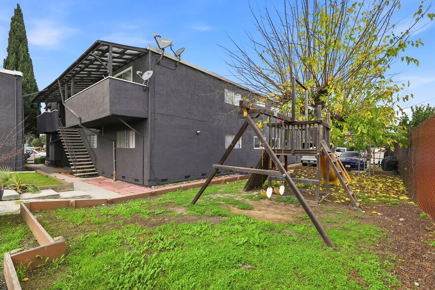 More Photos Of 5390 Carryback Ave, San Jose Apartments For Sale