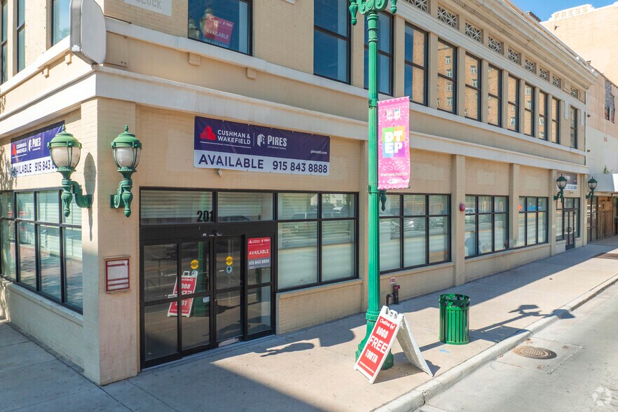 More Photos Of 201-205 N Mesa St, El Paso Storefront Retail Office For Lease