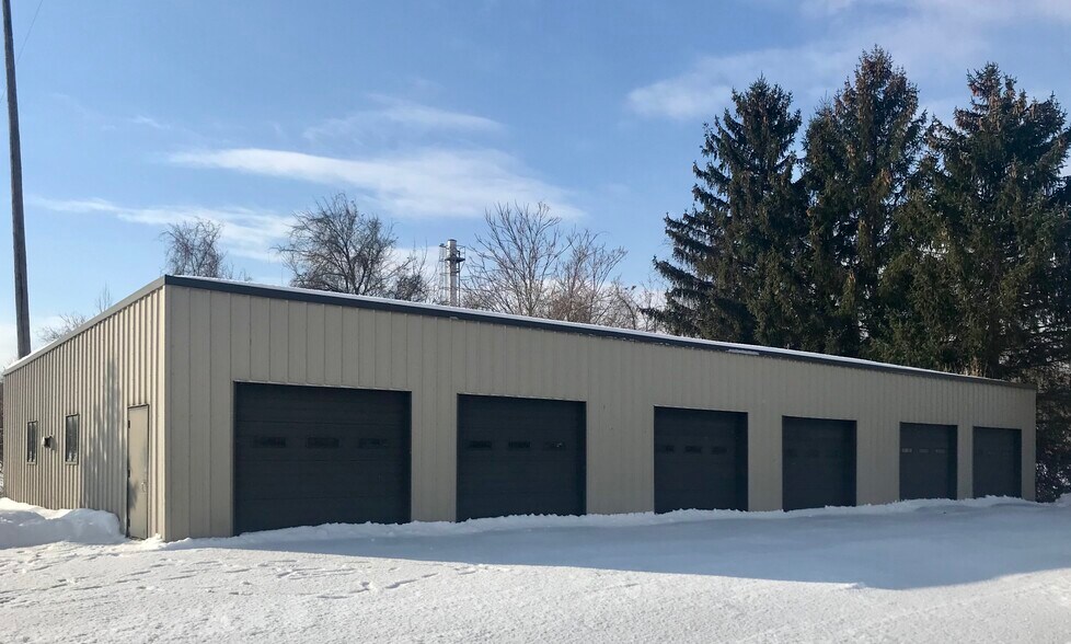 More Photos Of 250 State St, Brockport Light Distribution For Lease