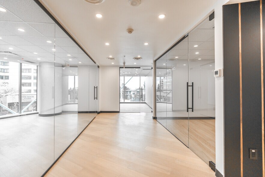 More Photos Of 1493 Foster St, White Rock Apartments For Sale