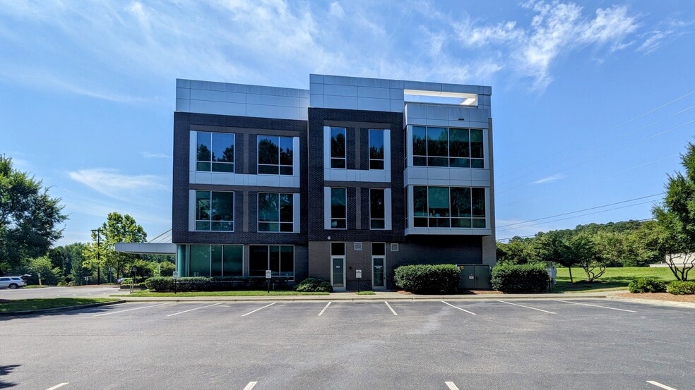 More Photos Of 101 Lattner Ct, Morrisville Medical For Lease